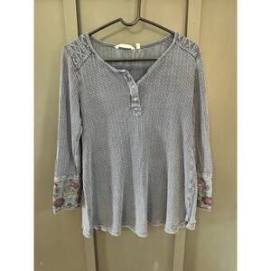 soft surroundings palmer embroidered sleeve tunic top Size Small Grey/Blue